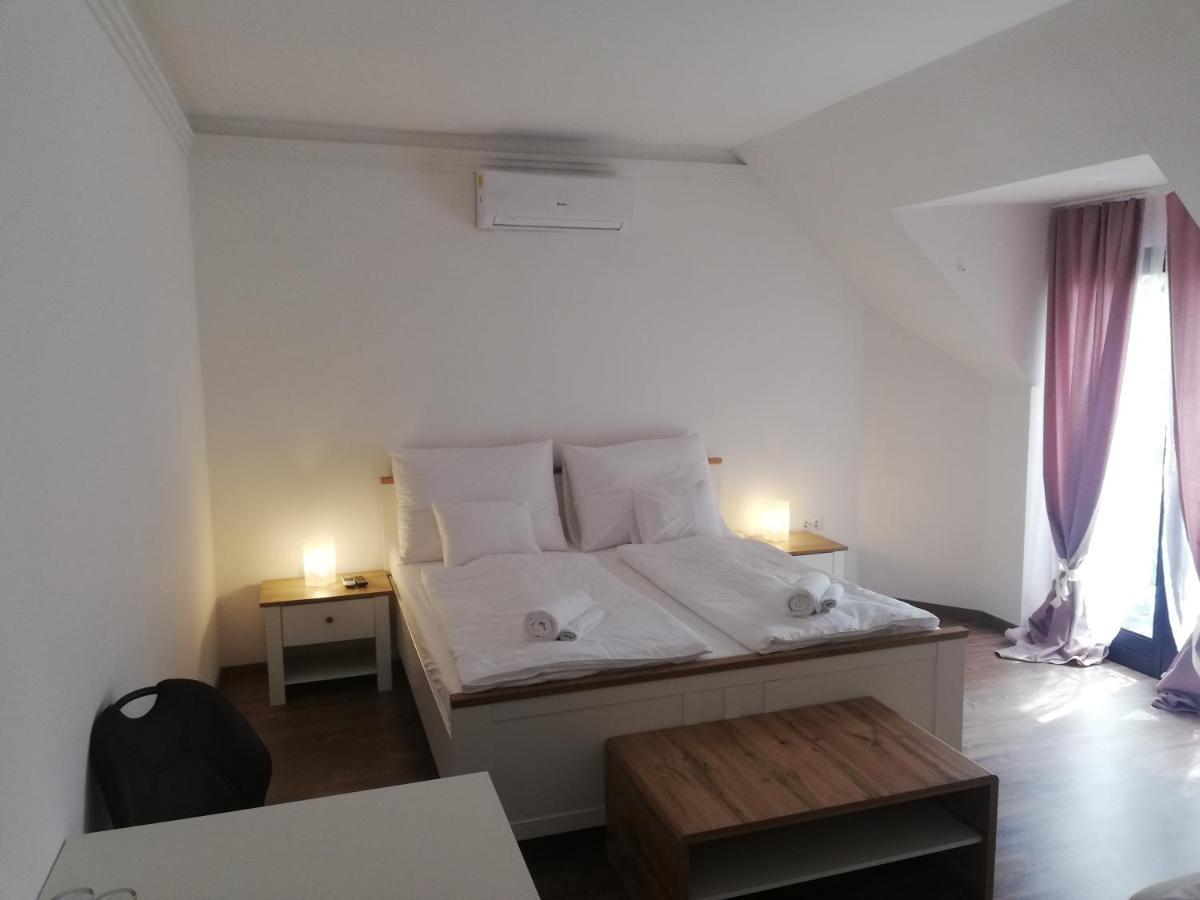 Levanda Panzio Kópháza Buitenkant foto