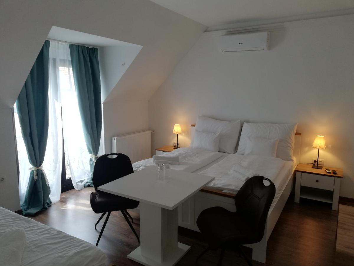 Levanda Panzio Kópháza Buitenkant foto